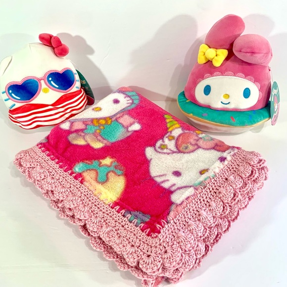 Hello Kitty and Melody Ice Cream Crochet Baby Youth Blanket Plush Set - 3 Piece - Picture 2 of 10
